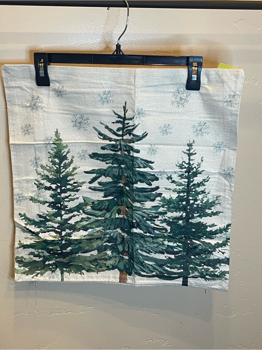 New set of 2 - 18 x 18 in. Pillow covers Christmas trees and snowflakes. Linen